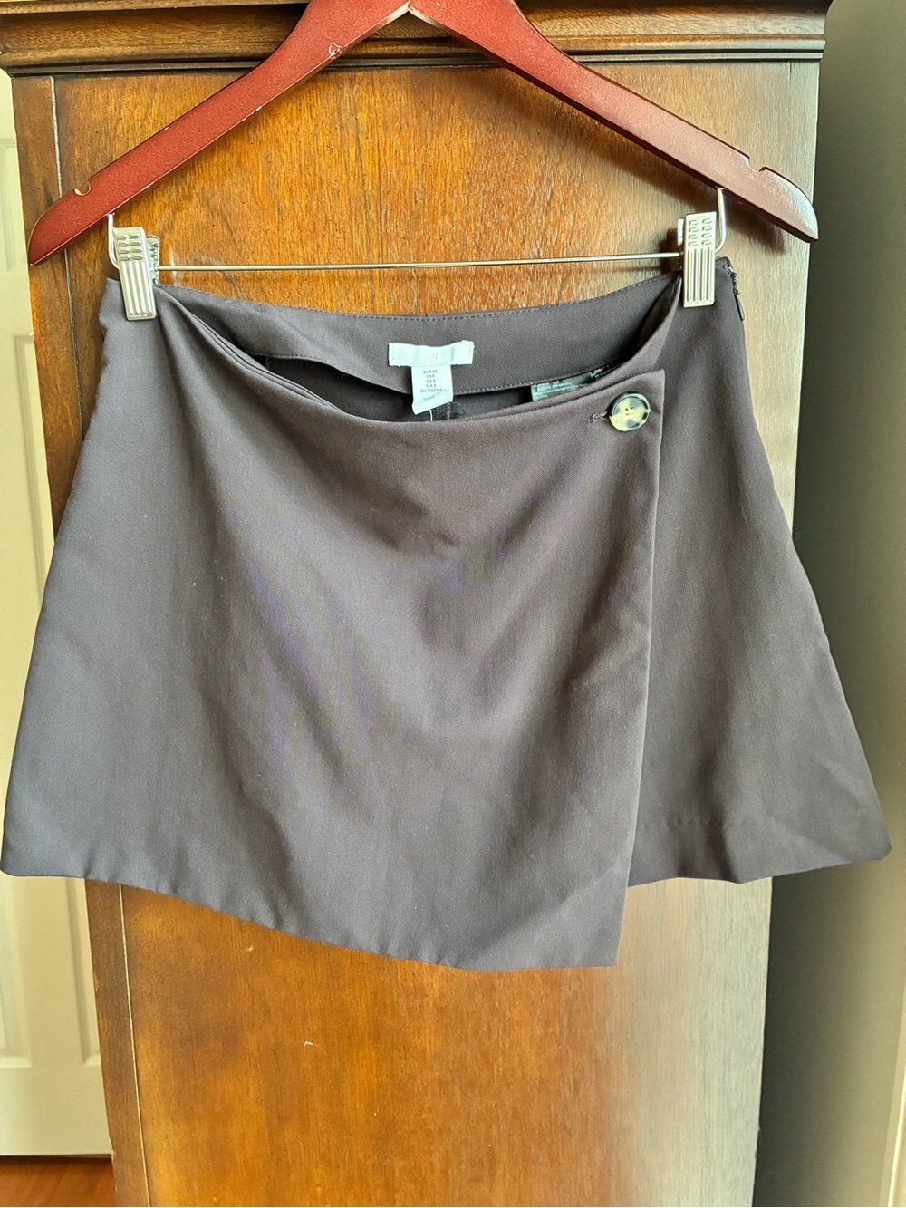 H&M Asymmetrical Wrap Skort – Brown Size 8 NWT - Picture 3 of 8